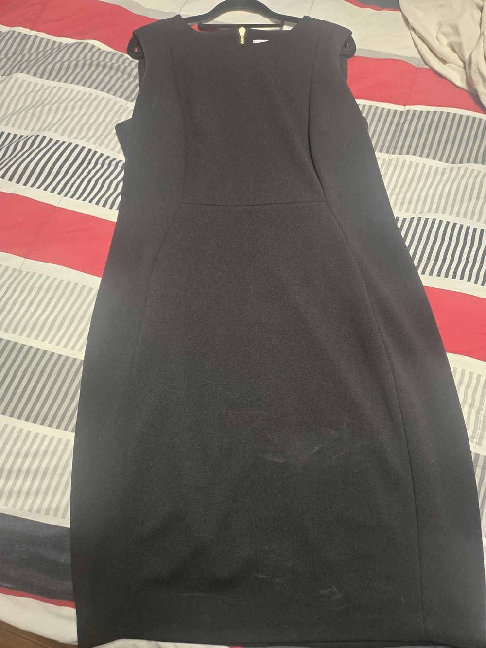 Classic Black Sheath Dress - Sleek Sleeveless Design